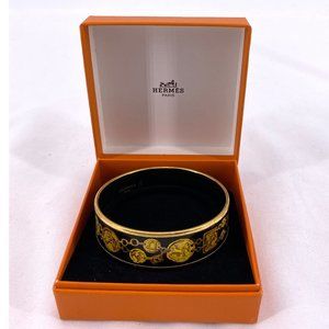 HERMÈS Wide Enamel Bangle